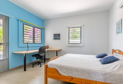 Moderne keuken van 4-slaapkamer woning in Damacor panoramisch uitzicht