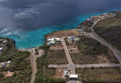 Perceelgrenzen in La Peninsula Jeremi op beveiligd resort